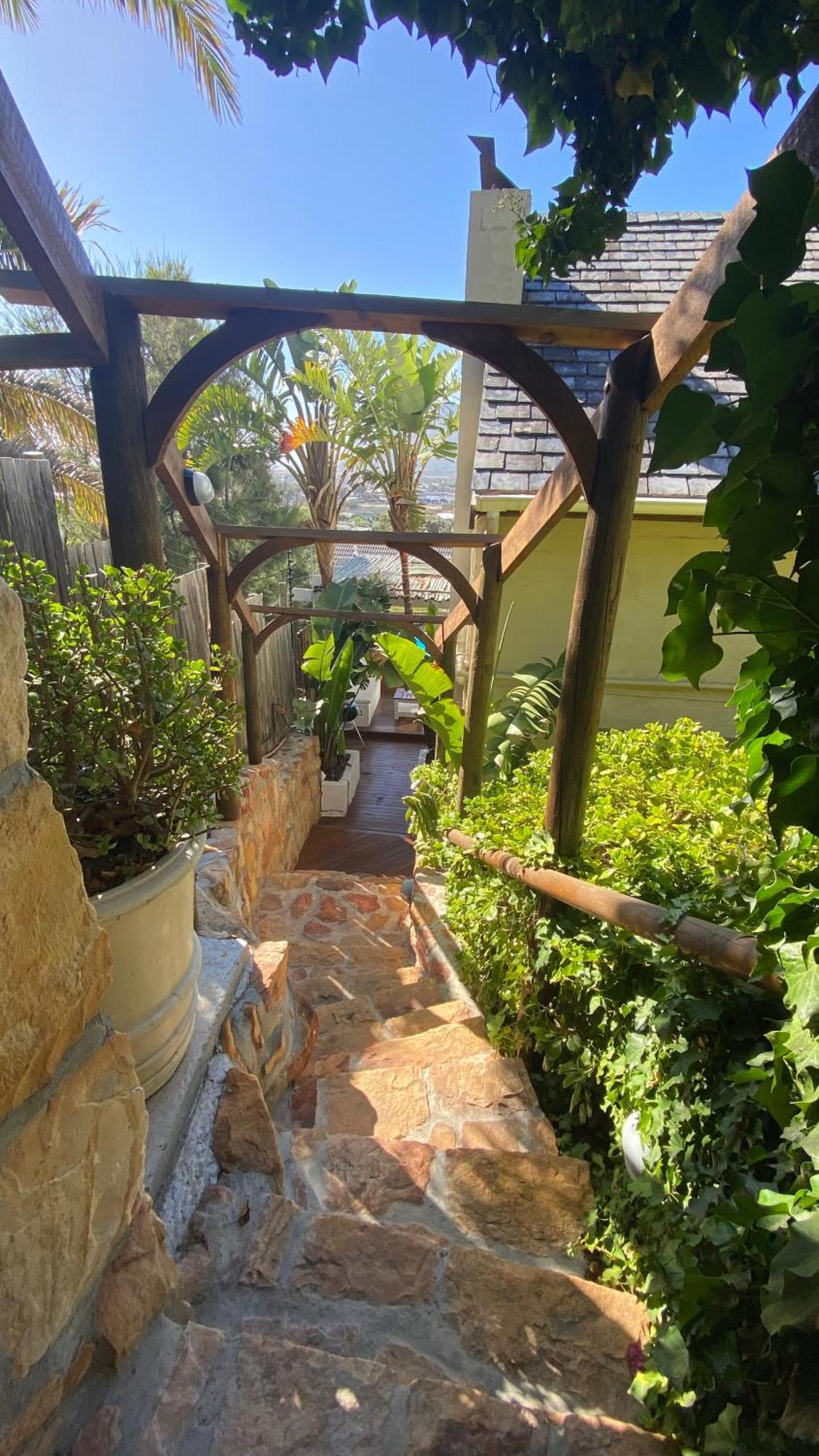 African Violet Guest Suites Noordhoek Exterior photo